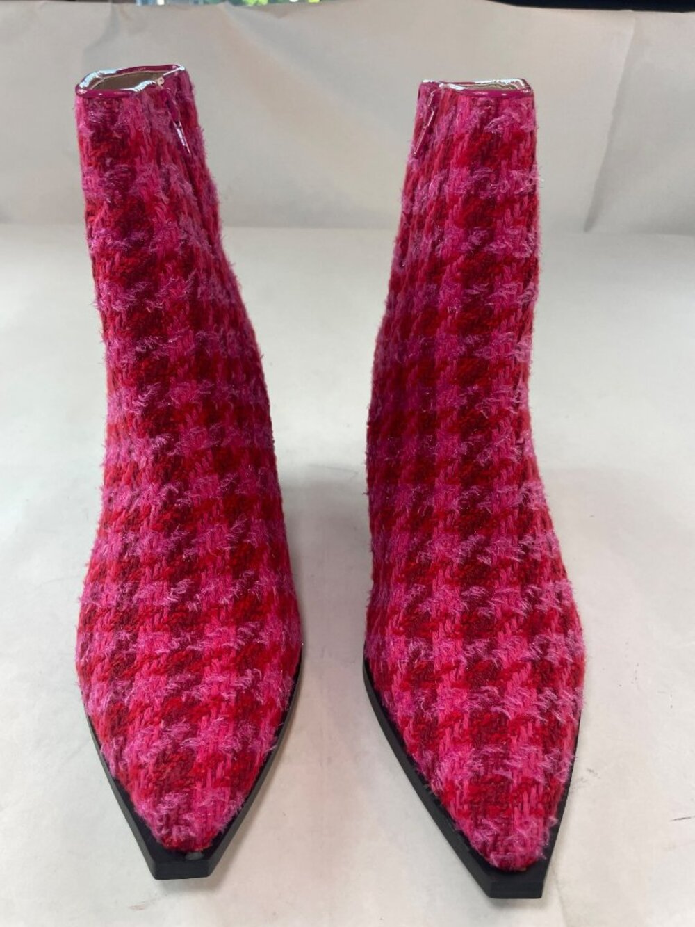 Betsey Johnson Louisa Fuchsia Checkered Knit Boots Pointed Toe Size 10 $129 NWT - Picture 4 of 10